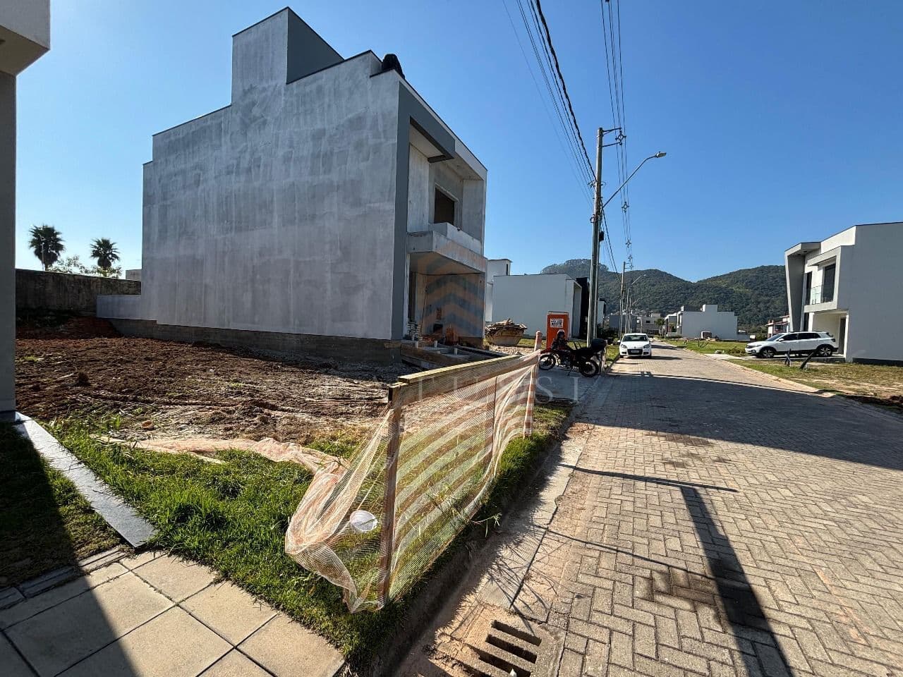 Terreno em Condomínio Acqua - Delta Ville