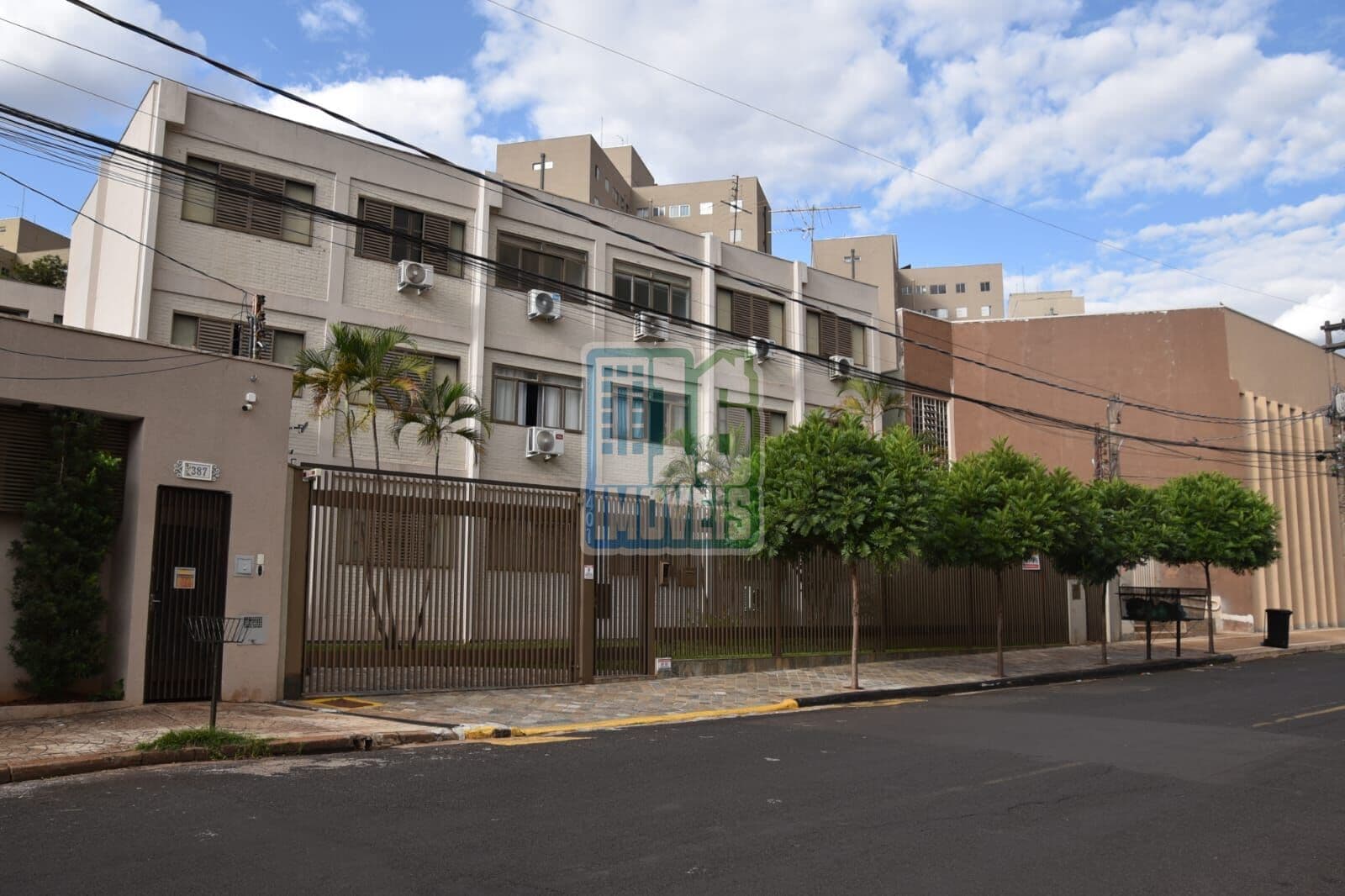Apartamento em Jardim Macedo, 110m², 3 dormitórios (01 suíte)