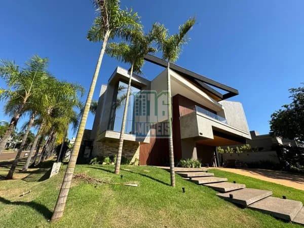 CASA ALPHAVILLE