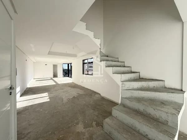 Cobertura duplex com 3 dorm. sendo 1 suíte e 3 vagas à venda, 186m² por R$ 1.200.000 - São Pedro - SJP/PR