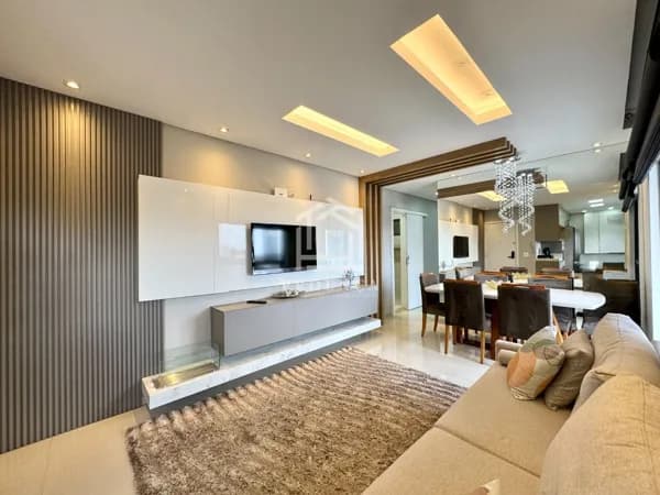 Apê com 3 dorm, sendo 1 suíte à venda, 82m² por R$ 699.000 - Centro - São José dos Pinhais/PR