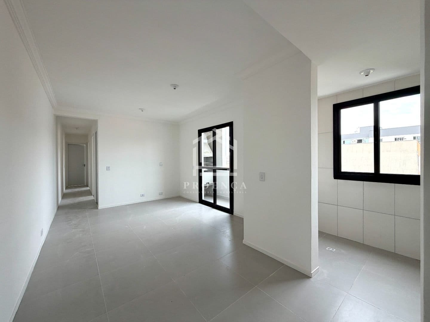 Apê com 3 dorm. e sacada com churrasqueira à venda, 59m² por R$ 315.000 - Afonso Pena - SJP/PR
