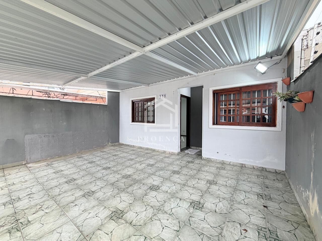 Casa térrea com 3 dorm. à venda, 100m² por R$ 580.000 - São Pedro - SJP/PR