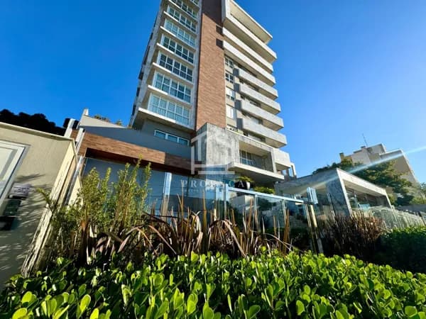 Apê luxuoso com 3 suítes e 5 vagas à venda, 305m² - R$ 3.699.000 - Centro - SJP/PR