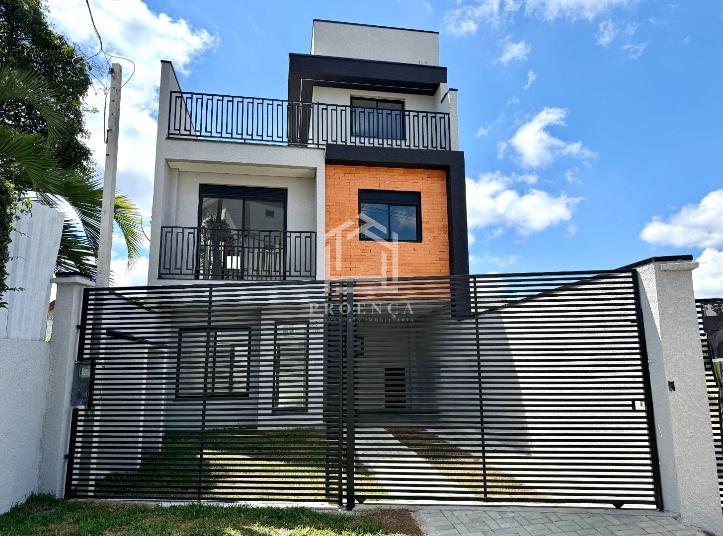 Triplex com 3 dorm. + Escritório à venda, 132m² por R$ 839.000 - Santa Cândida - Curitiba/PR