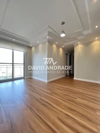Belo apartamento com 52m², 1 vaga, varanda, 3 dormitórios, cozinha grande, área de serviço, living para 2 ambientes e áreas de lazer