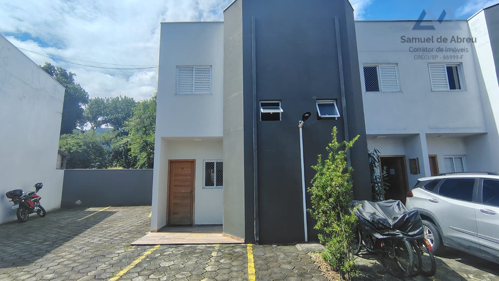 Casa Sobrado em Rio do Ouro, Caraguatatuba/SP