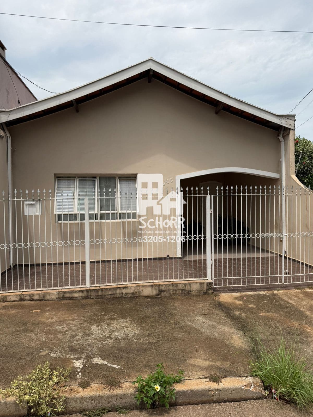 🏡 Casa à Venda no Bairro Valinho – Excelente Localização!
