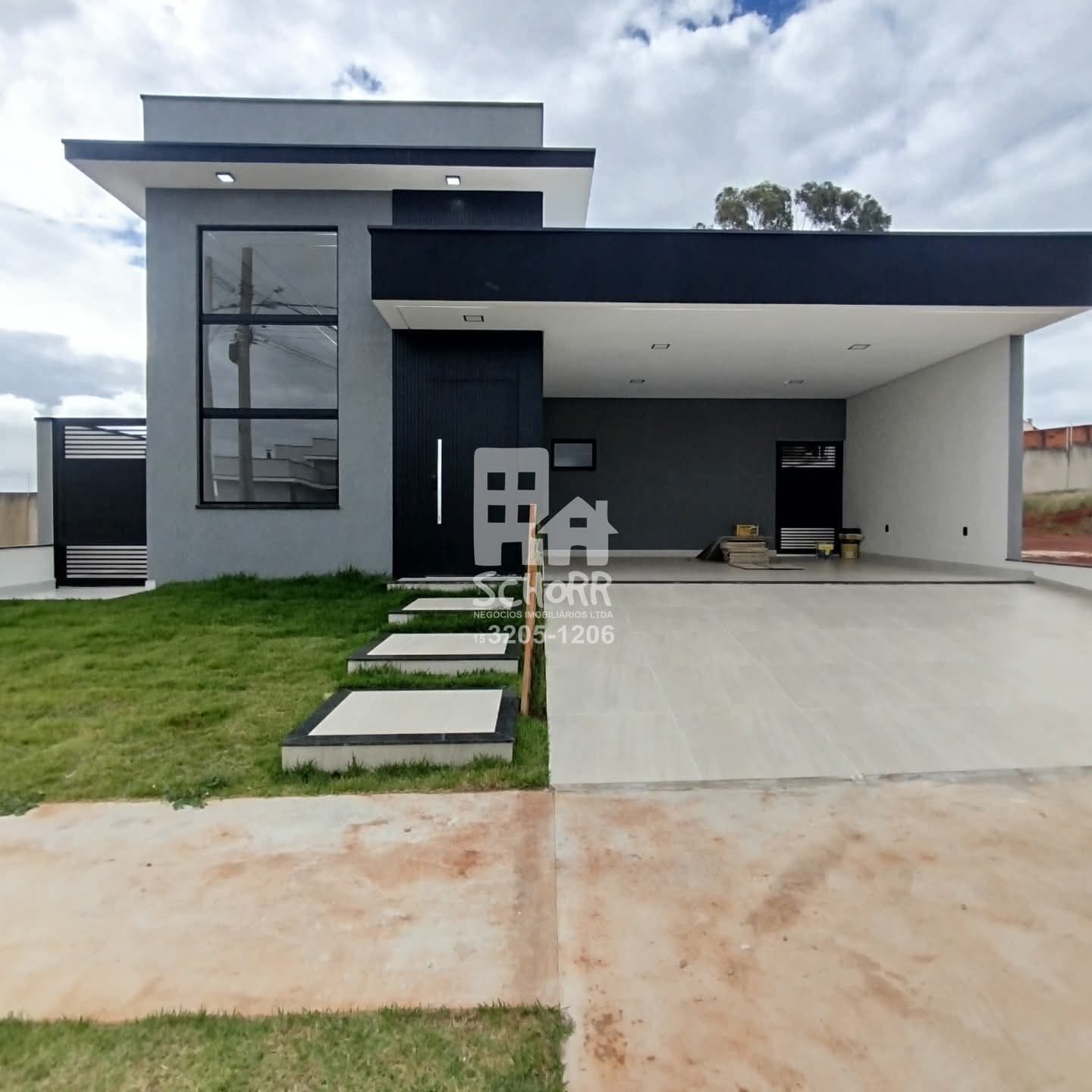 Casa Alto Padrão com 3 Suítes e Piscina no Residencial Esplanada