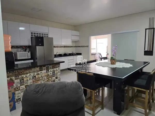 Casa à venda no bairro Residencial Donato Flores em Tatuí/SP