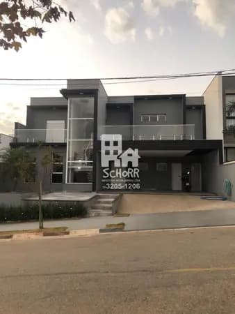 Sobrado de Alto Padrão à venda no Condomínio Reserva dos Ypês 3 - com piscina