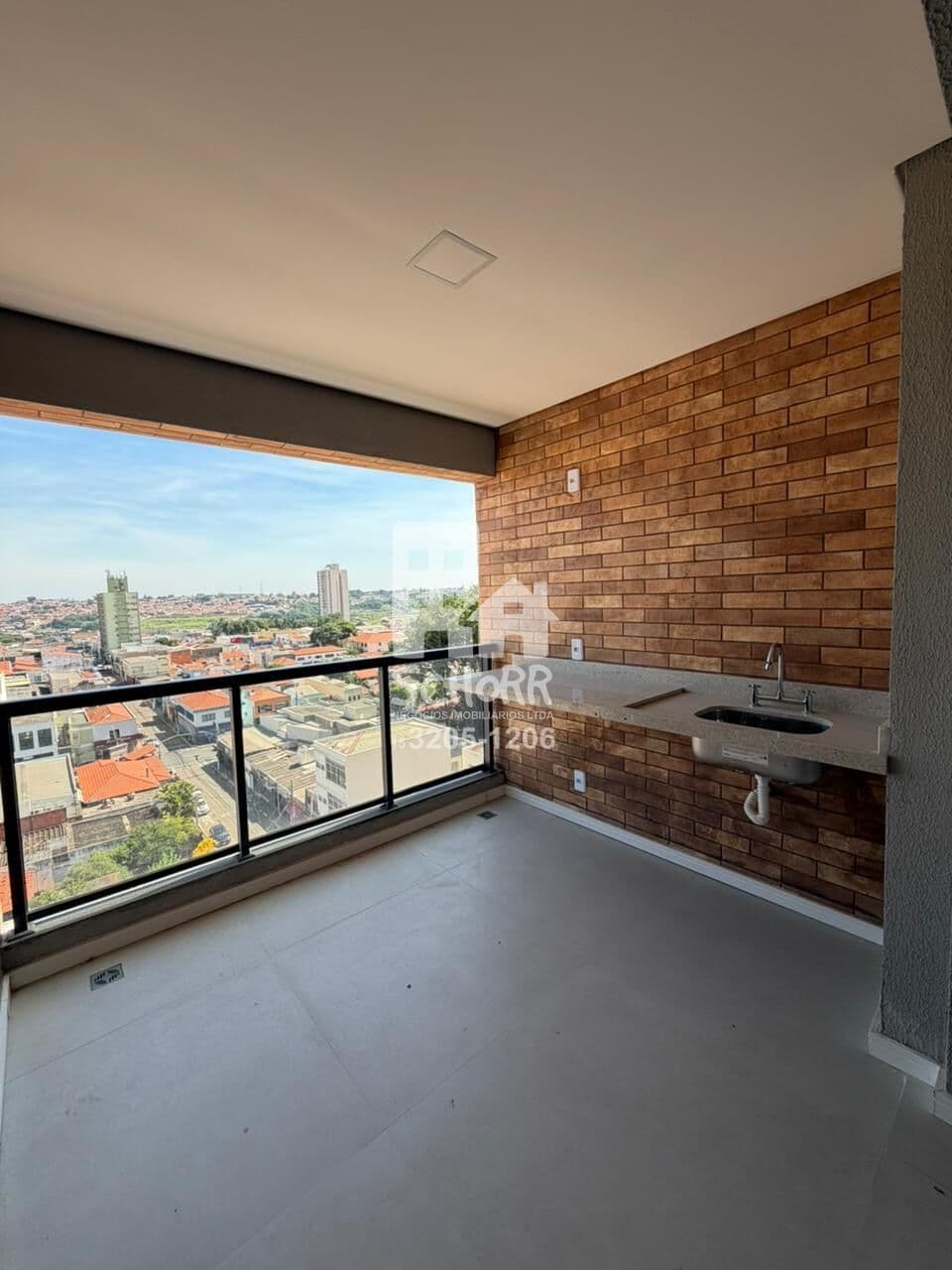 🏢 Apartamento à venda – Sky Residence