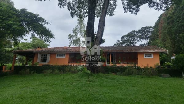 SÍTIO À VENDA EM TATUÍ – ESTRUTURA COMPLETA E EXCELENTE LOCALIZAÇÃO