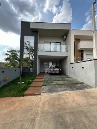 Belíssimo Sobrado à Venda no Condomínio YPES 2 com 3 quartos sendo 1 suite com Closet!