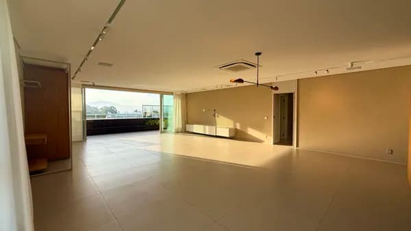 Apartamento Cobertura Linear em Jurerê, Florianópolis/SC