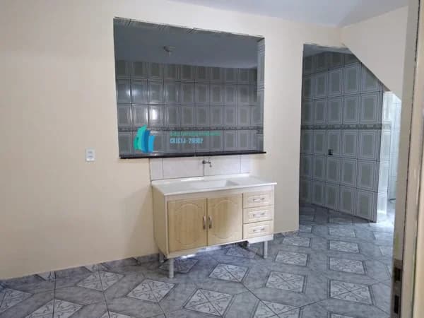Casa Triplex para Venda em Canhema Diadema-SP