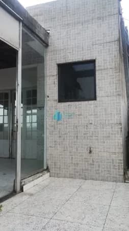 Casa Padrão/ entrada compartilhada