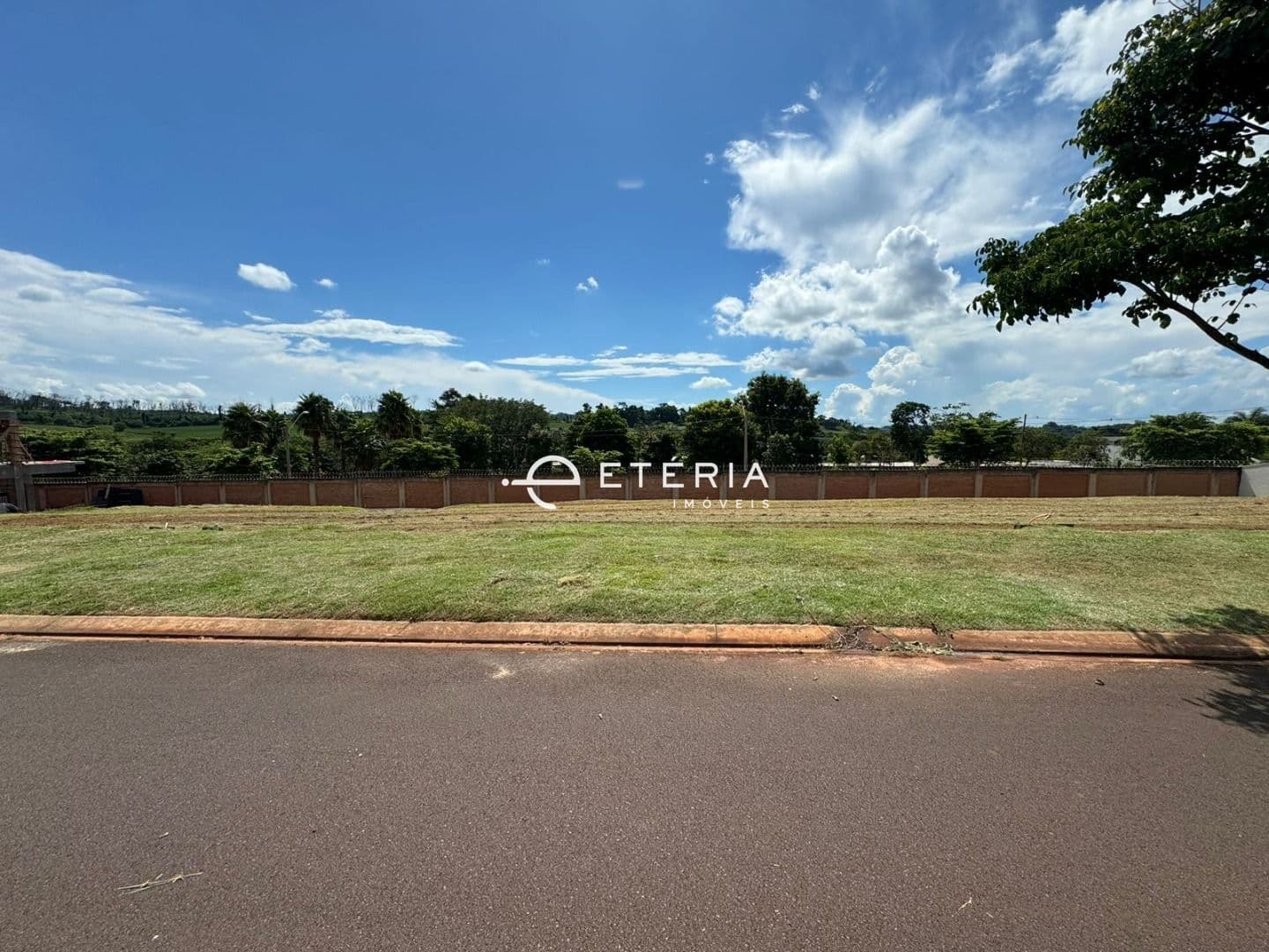 Terreno à venda, 437 m² por R$ 600.000 - Colina do Golf - Ribeirão Preto/SP