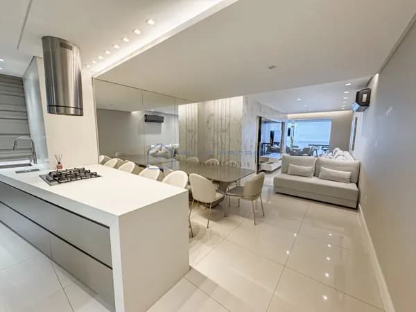 Apartamento com 3 Suítes no Kobrasol, São José – Alto Padrão