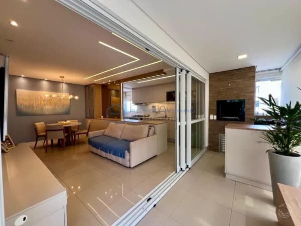 Apartamento à Venda no Itacorubi com 3 Quartos e 96m² em Florianópolis