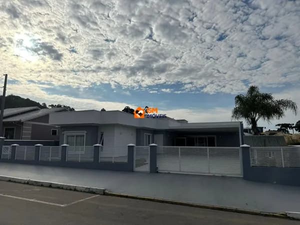 Linda Casa à venda no bairro Rio Negro - São Bento do Sul/SC