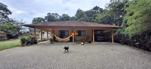 Linda Chácara no Bairro Fragosos - Campo Alegre