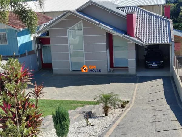 Linda Casa à venda no bairro Colonial Próximo a UPA - São Bento do Sul - SC
