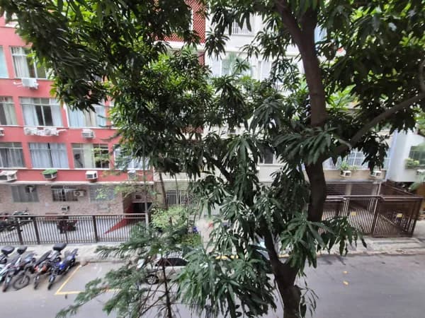 Edmundo Lins – Copacabana | 70m² | 2 Quartos | Vaga na Escritura | Próximo ao Metrô