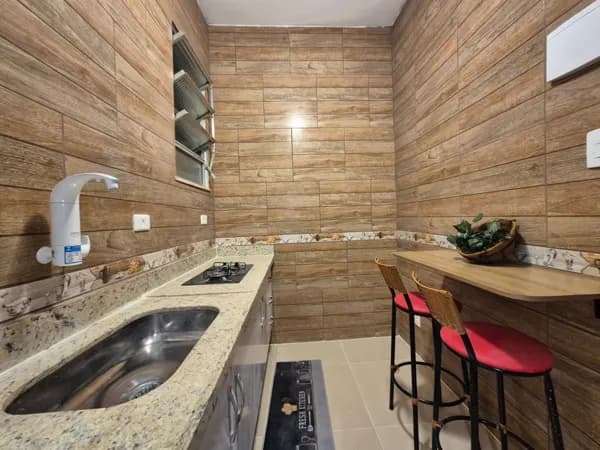 Studio Reformado no Centro Rio de Janeiro Pronto para Morar Investimento Alto Retorno