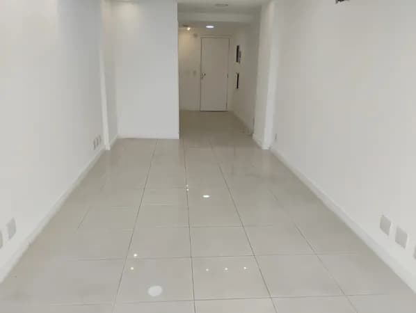 Sala comercial Em edifício em Taquara, Rio de Janeiro/RJ