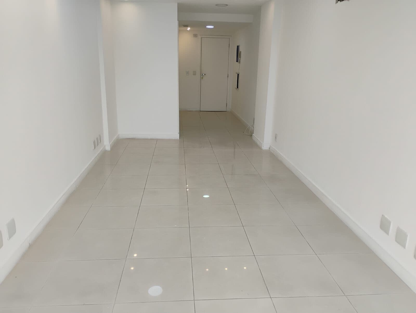 Sala comercial Em edifício em Taquara, Rio de Janeiro/RJ