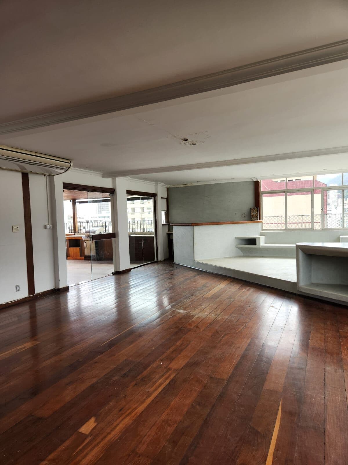 Cobertura Duplex 359m² vista mar
