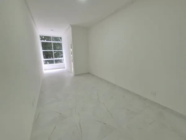 Apartamento Frente com Vista Livre e Suíte na Melhor Localização