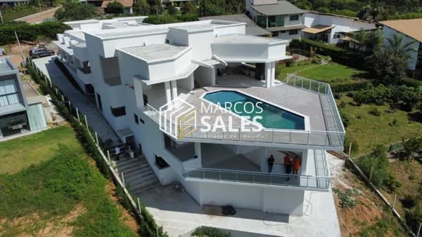 Excepcional Casa de Alto Padrão à Venda em Gravatá - PE
