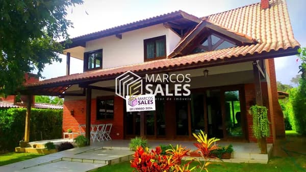 Casa de Alto Padrão à Venda em Condomínio - Gravatá - PE