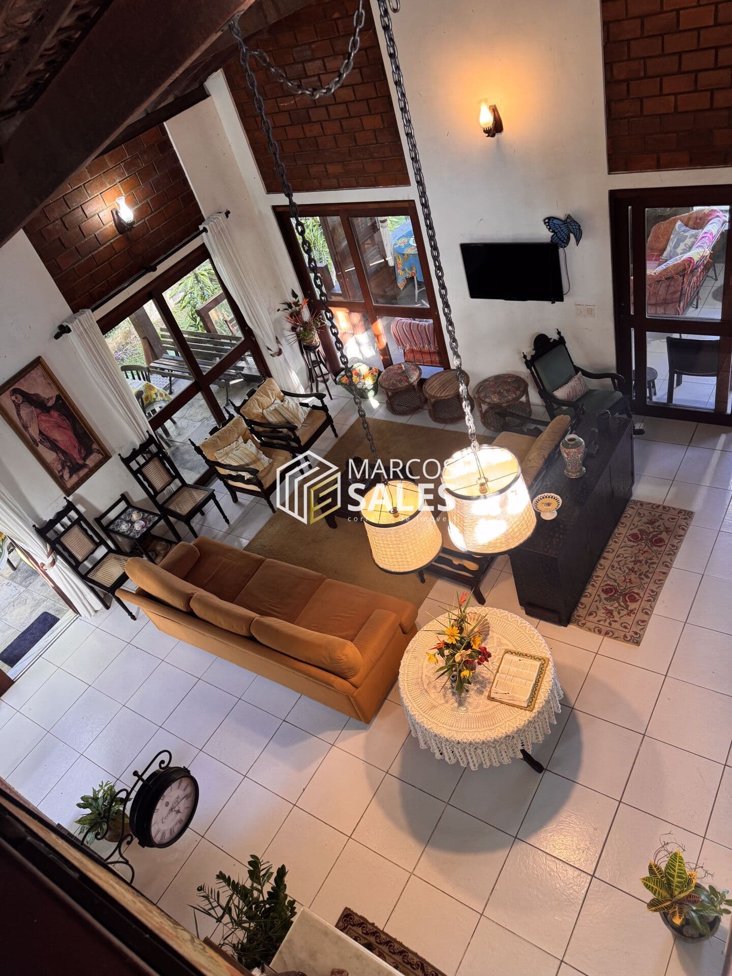 Casa em condomínio com vista para as montanhas