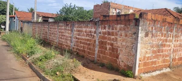 Terreno no Paranapungá Próximo ao Hostital Regional