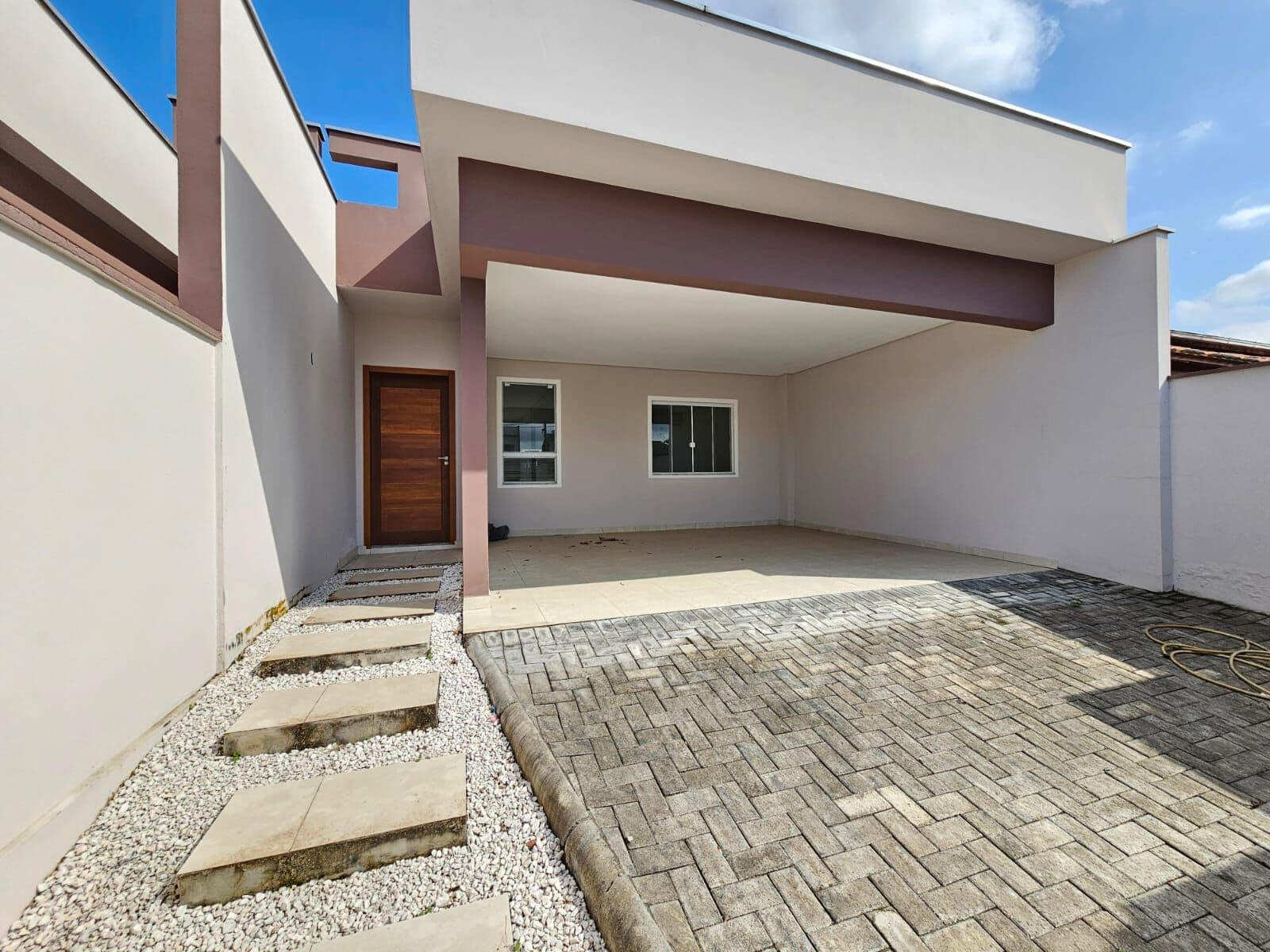 Casa Geminada no bairro Estrada Nova
