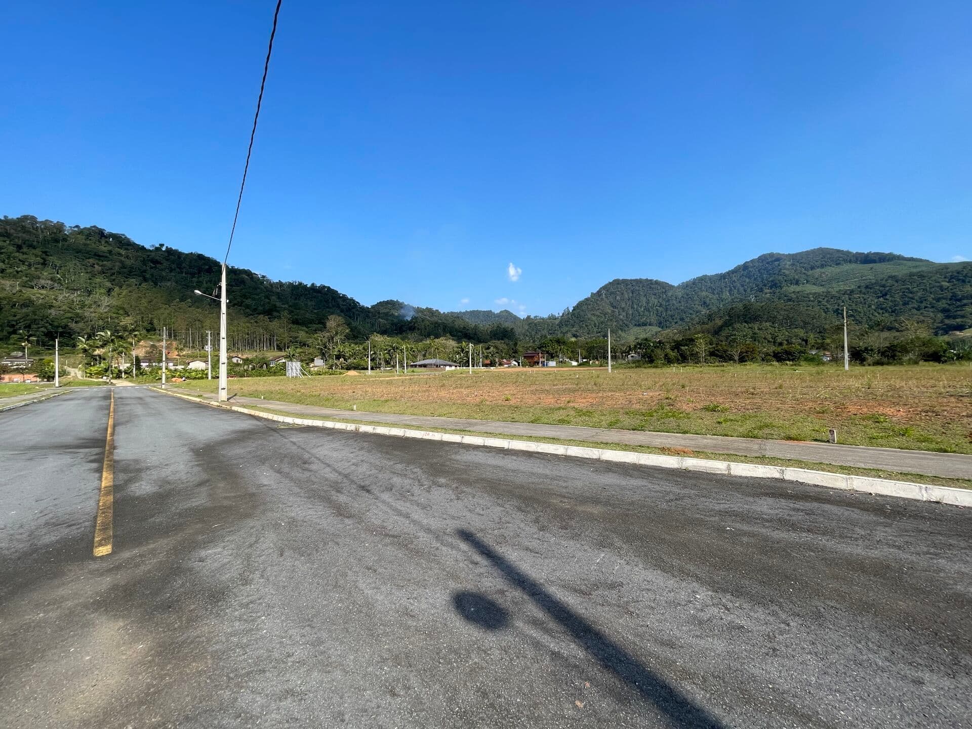 Terreno meio de quadra no Bairro Braço do Ribeirão Cavalo