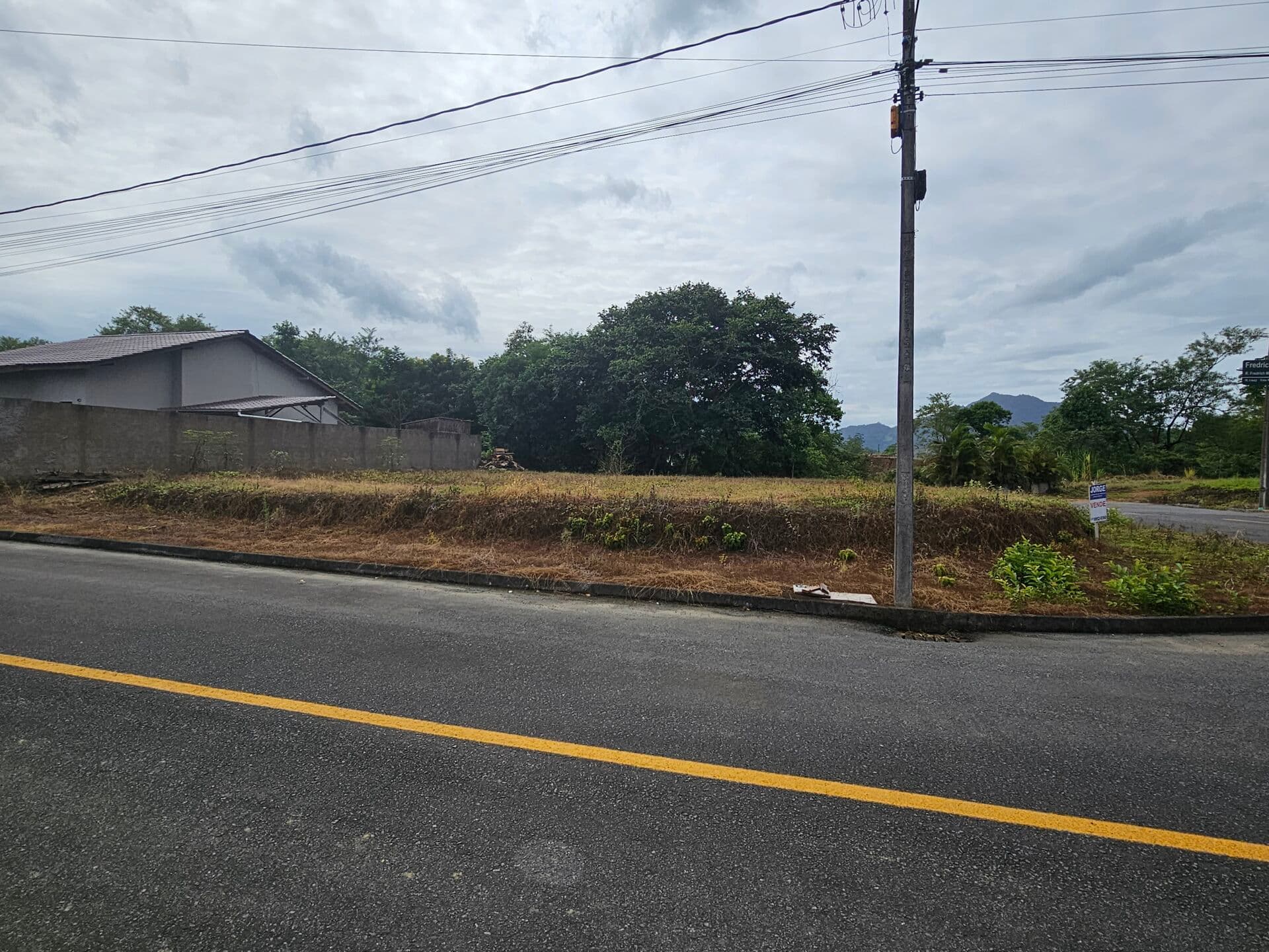 Terreno (302 - Vila Germânica)