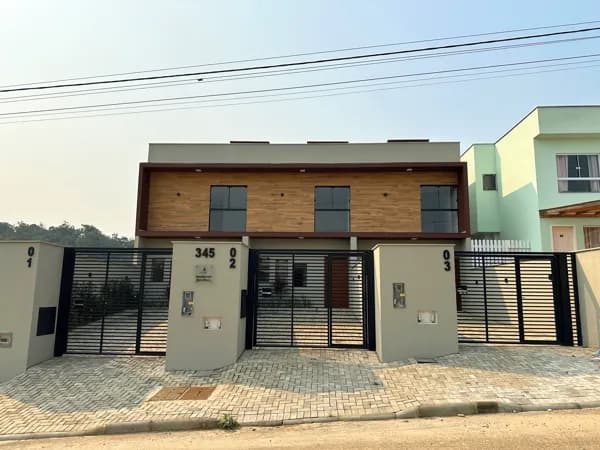 Casa Geminada no bairro 3 rios do Norte