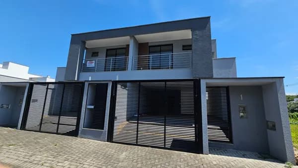 Casa Duplex Alto Padrão no bairro 3 Rios do Norte