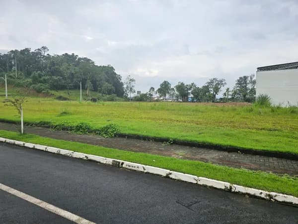 Terreno à Venda no Bairro Rau