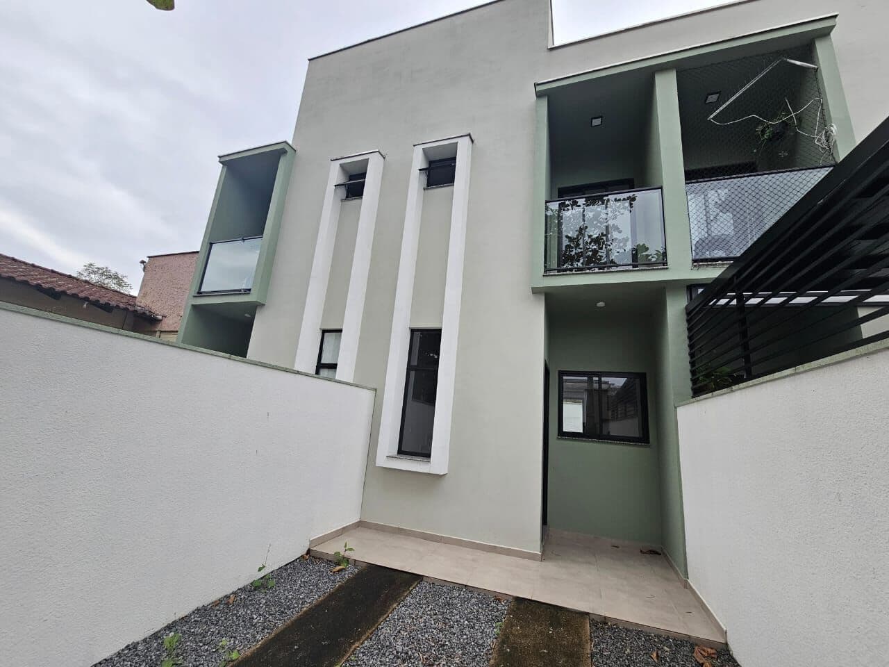 Casa Geminada no bairro Rau