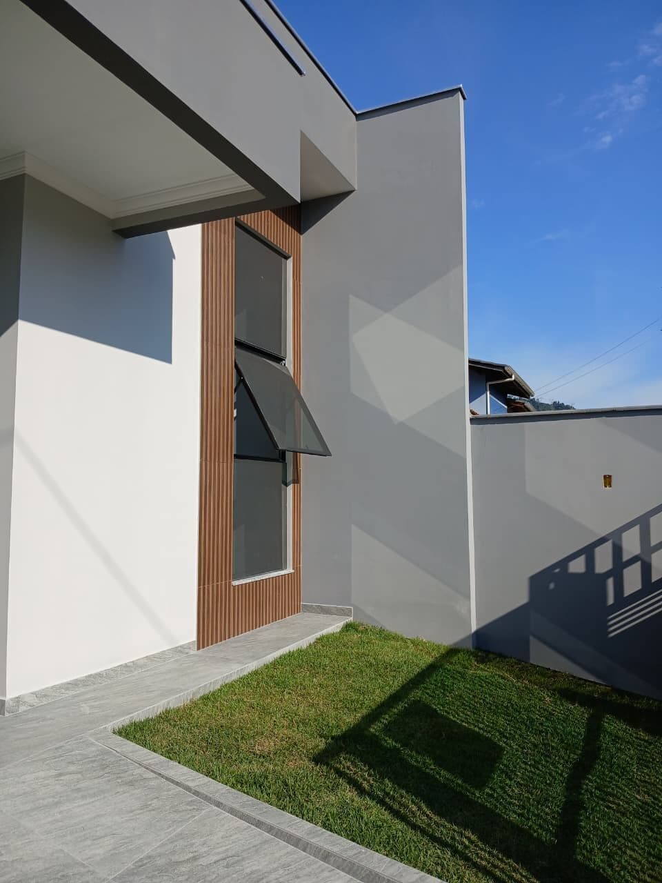 Casa Geminada, no bairro Nereu Ramos