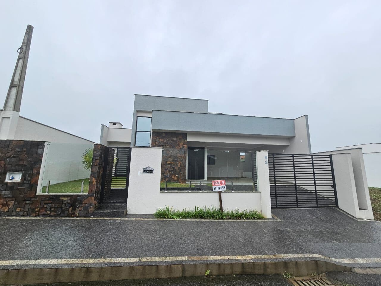 Casa Alto Padrão no bairro estrada nova disponível para venda!