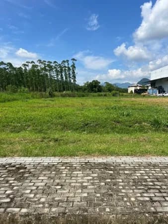 Terreno à Venda no Bairro Rio da Luz, Jaraguá do Sul