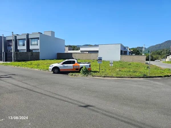 Terreno (24 Imperial)