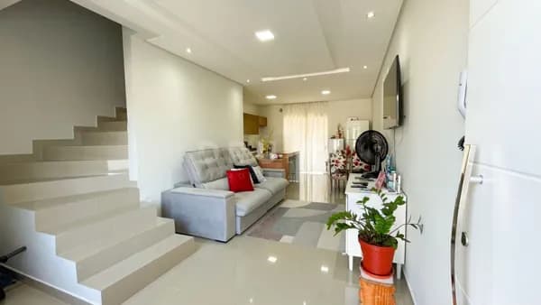 Casa Geminada Bairro Três Rios do Sul