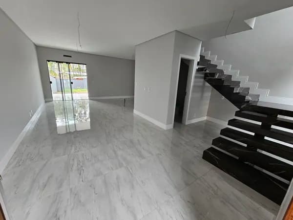 Casa Geminada 2 pavimentos - Bairro Rau